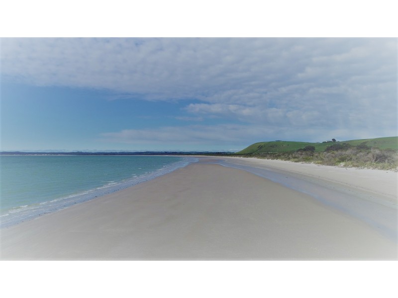 32 Marine Esplanade, Stanley TAS 7331