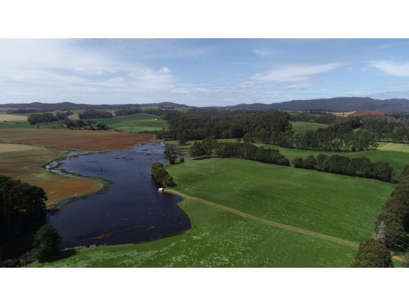 223 Montumana Road, Rocky Cape TAS 7321