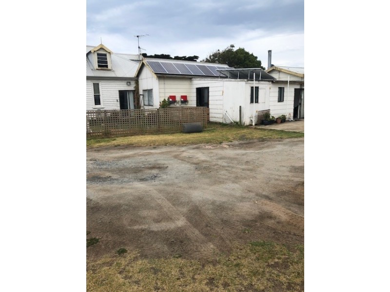 18 Charles Street, Currie TAS 7256