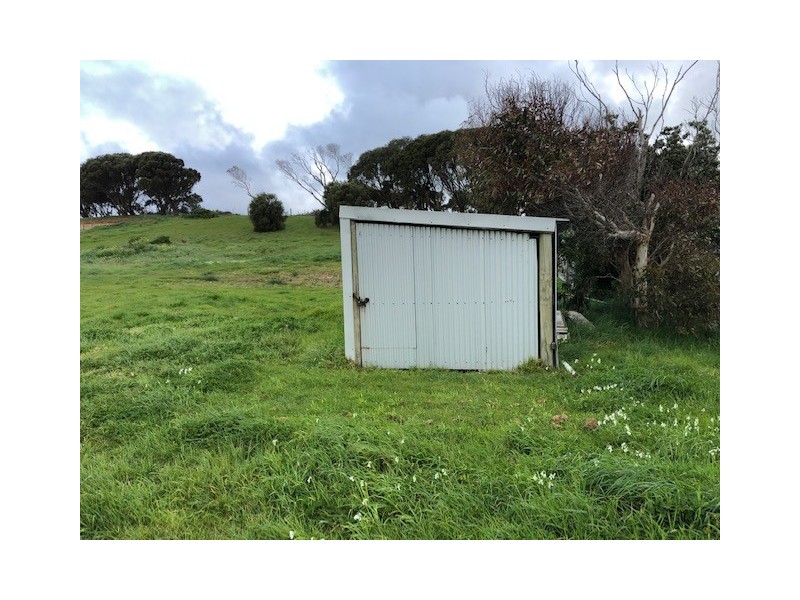 4 Ross Avenue and 3 Curtain Avenue, Currie TAS 7256