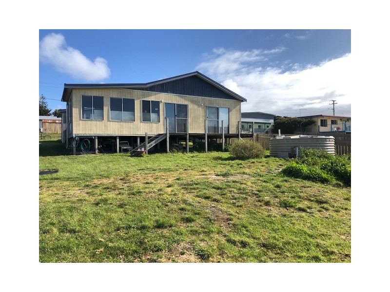 3 Banksia Street, Grassy TAS 7256