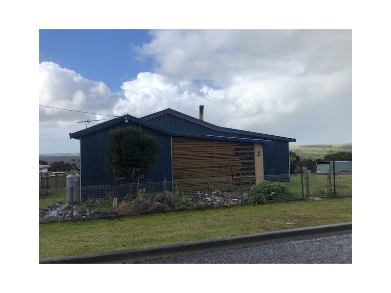 3 Banksia Street, Grassy TAS 7256