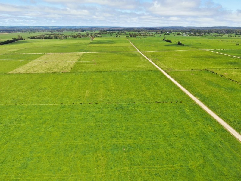 23239 Bass Hwy 125 Innes Rd 235 Hardmans Rd Nicholls Rd, Smithton TAS 7330