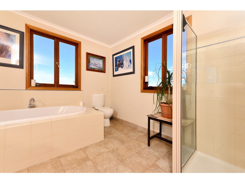 596 Colebrook Road, Campania TAS 7026