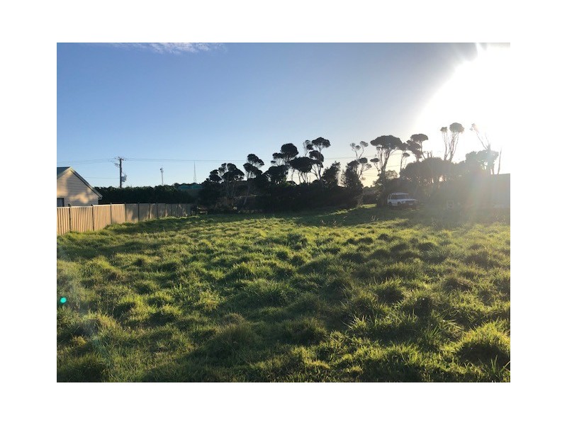 106 Main Street, Currie TAS 7256