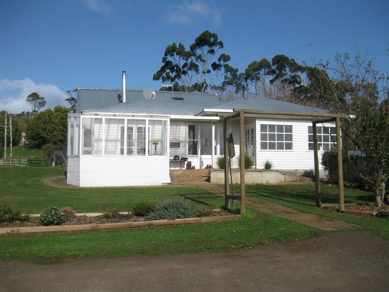 136 Robin Hill Road, Flowerdale TAS 7325