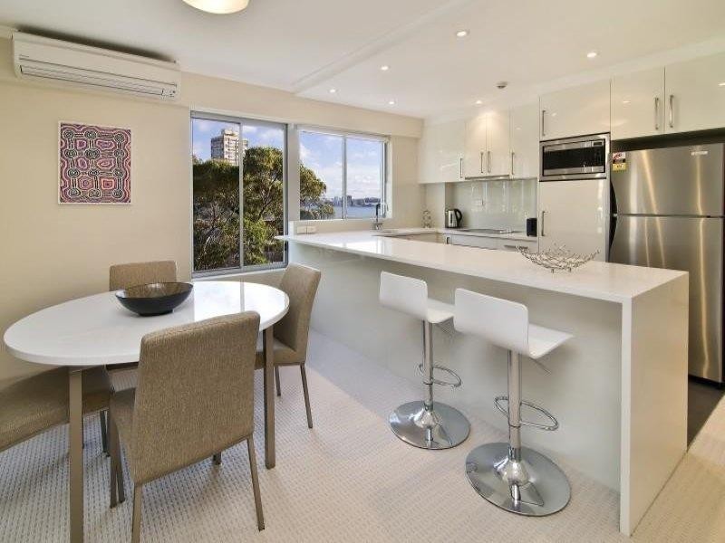 31/90 BLUES POINT ROAD, Mcmahons Point NSW 2060