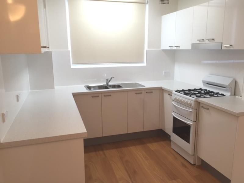 2/295 GARDENERS ROAD, Eastlakes NSW 2018