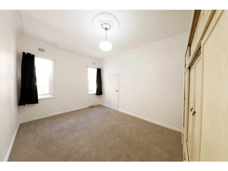 BACK FLAT/111 BIRRELL STREET, Bondi Junction NSW 2022