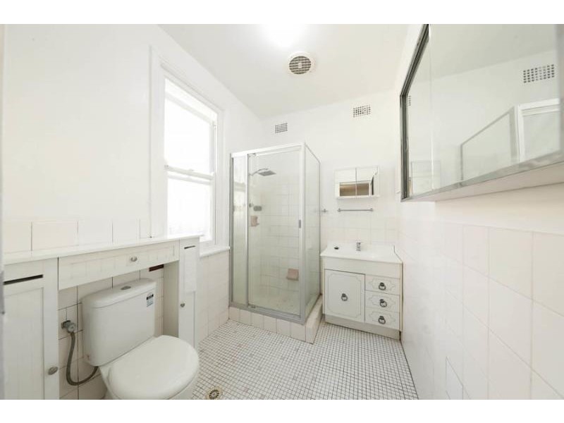 BACK FLAT/111 BIRRELL STREET, Bondi Junction NSW 2022
