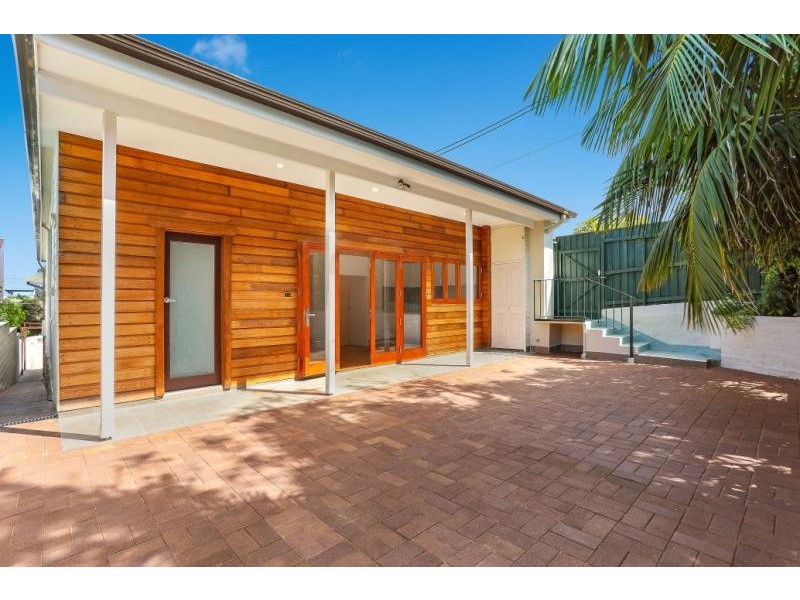 16 FLETCHER STREET, Tamarama NSW 2026