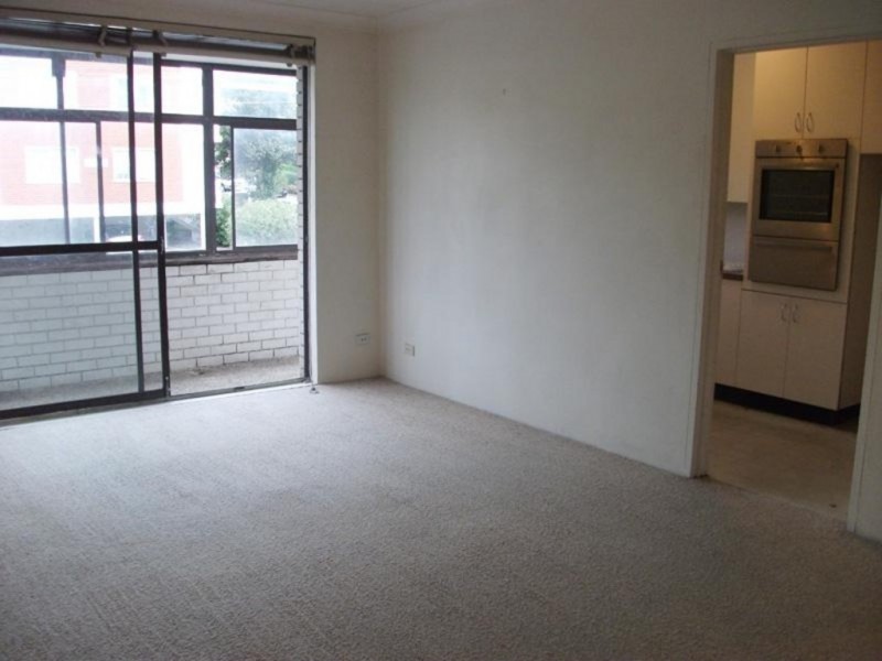 2/11 CARR STREET, Coogee NSW 2034