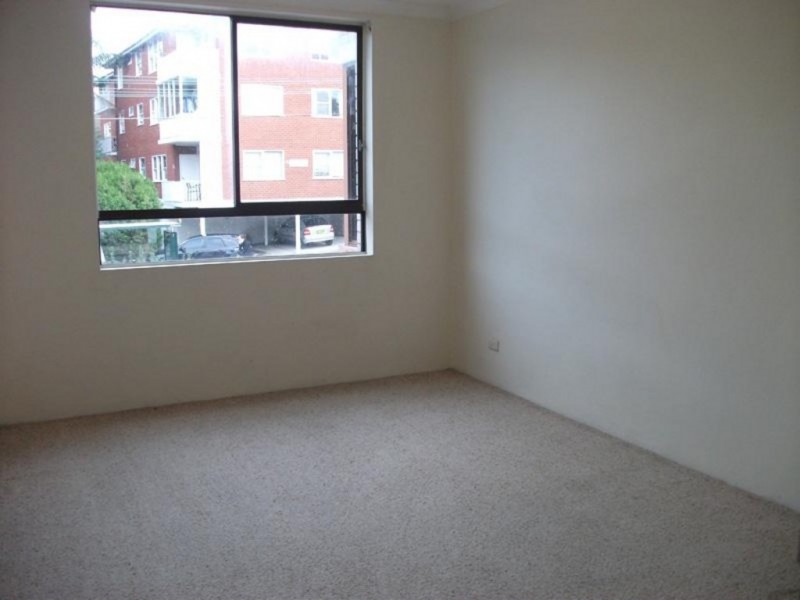 2/11 CARR STREET, Coogee NSW 2034