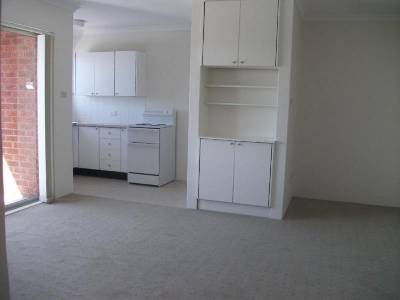 8/8 BROOK STREET, Coogee NSW 2034