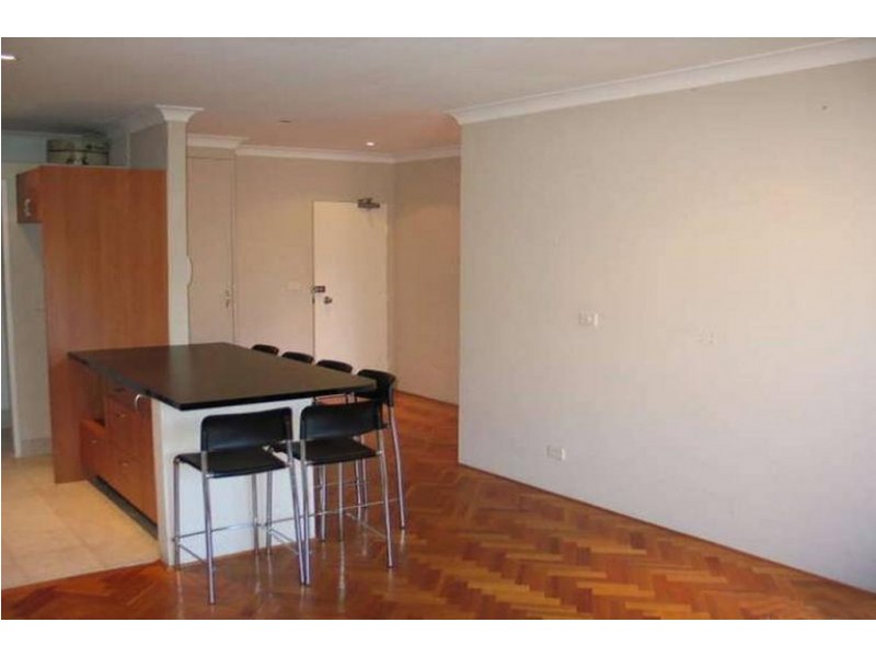 18/211-221 Old South Head Road, Bondi NSW 2026