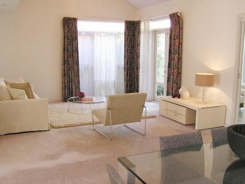 19 The Serpentine, Kensington NSW 2033