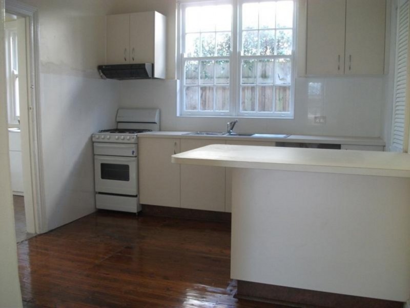 32 NEWCASTLE STREET, Rose Bay NSW 2029