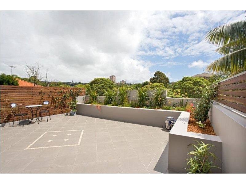 8 BRIGHTON ROAD, Coogee NSW 2034