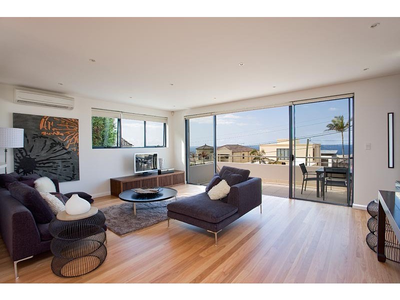 2 Close Street, South Coogee NSW 2034