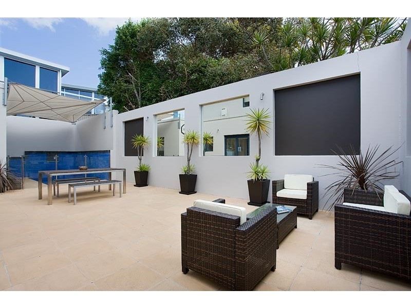 2 Close Street, South Coogee NSW 2034