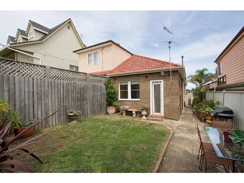 16 Clifford Street, Coogee NSW 2034