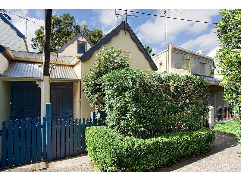 64 Ruthven Street, Bondi Junction NSW 2022