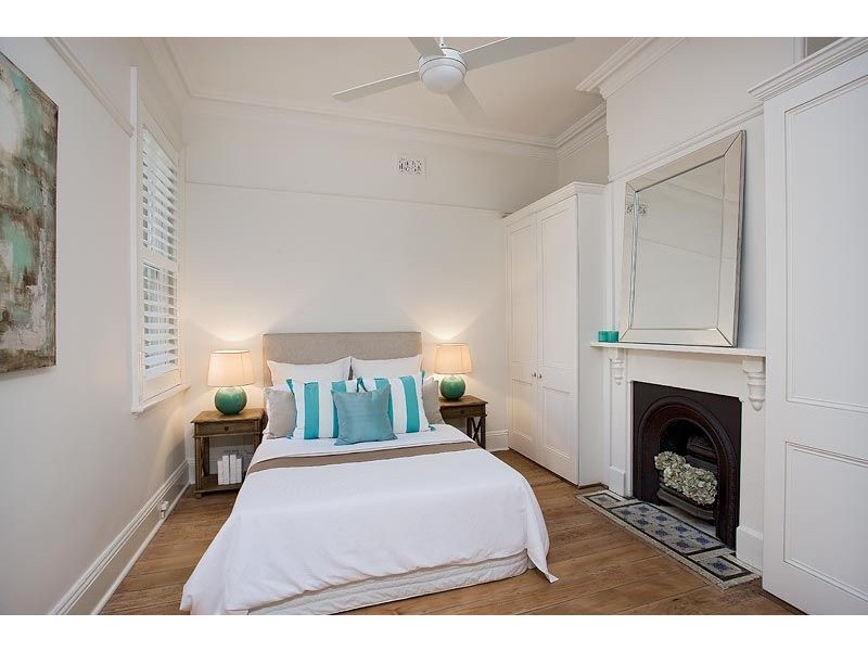 129 Edgecliff Road, Woollahra NSW 2025