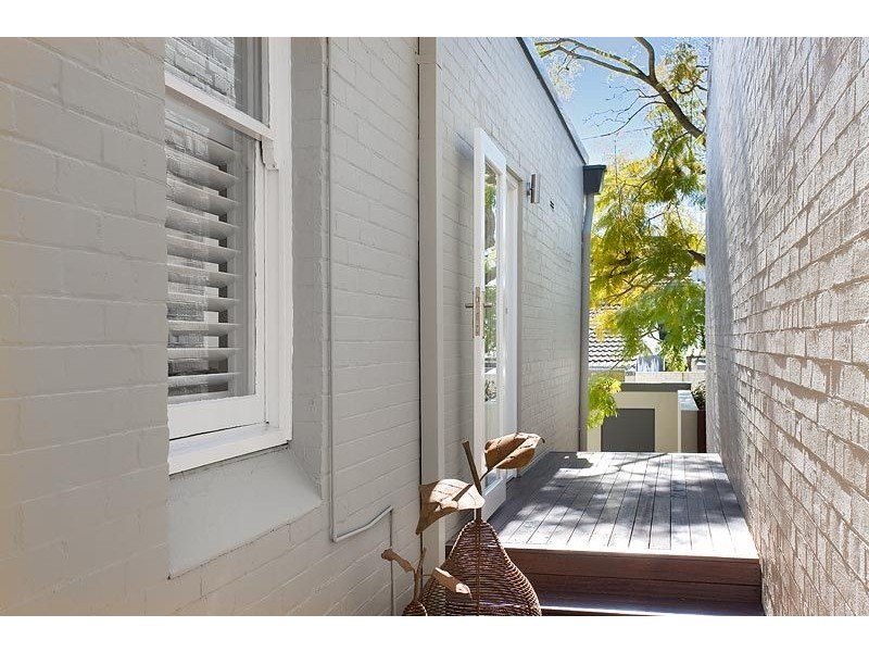 129 Edgecliff Road, Woollahra NSW 2025