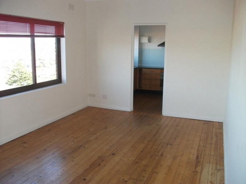 11/44 MILITARY ROAD, North Bondi NSW 2026