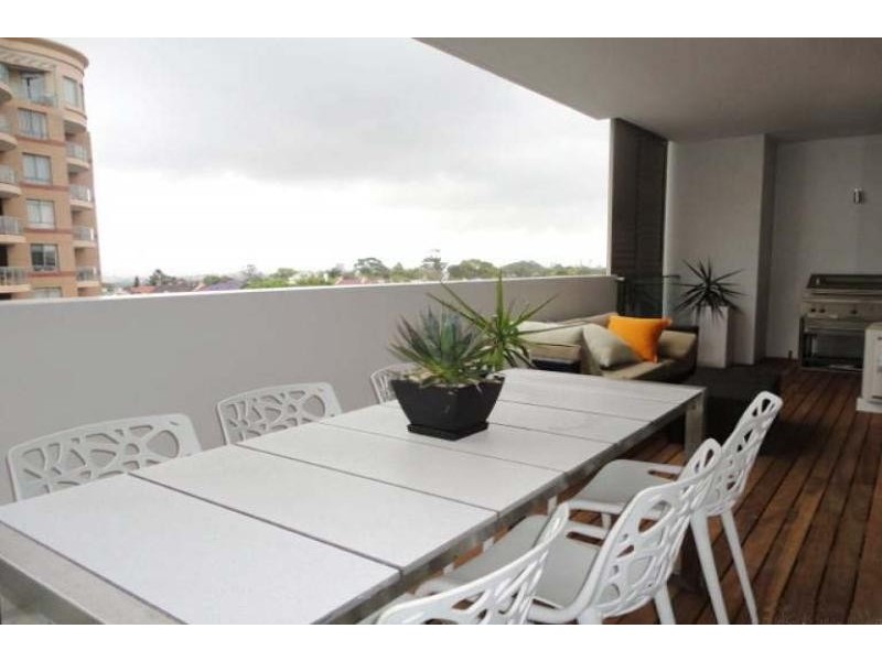 E609/310-330 OXFORD STREET, Bondi Junction NSW 2022