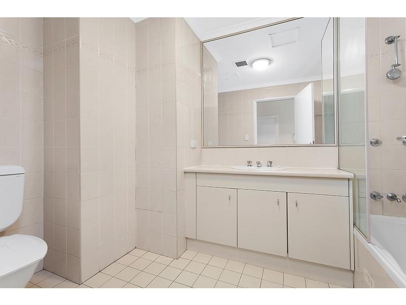 18/300 RILEY STREET, Surry Hills NSW 2010