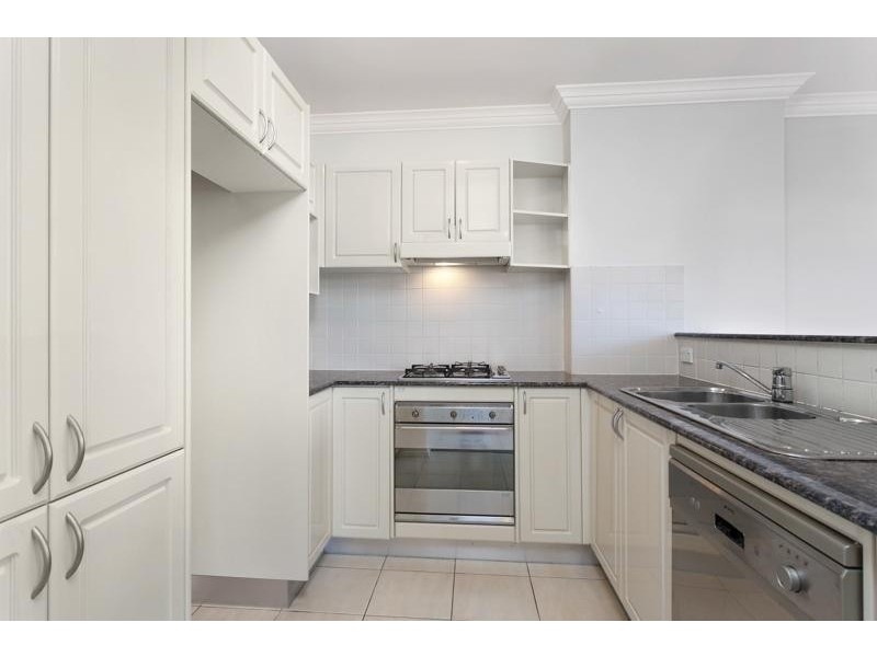 602/32 WARAYAMA PLACE, Rozelle NSW 2039