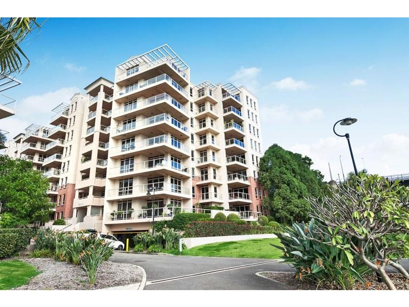 602/32 WARAYAMA PLACE, Rozelle NSW 2039