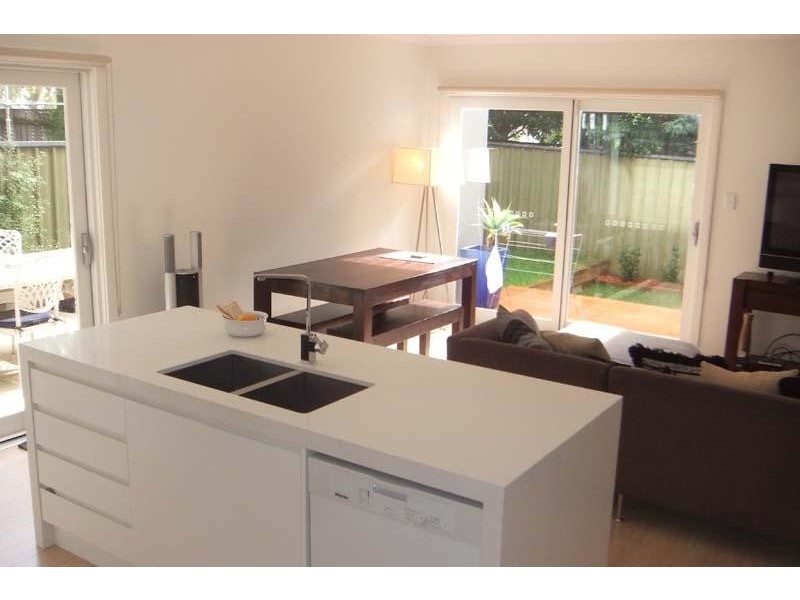 2/4 MCLENNAN AVENUE, Randwick NSW 2031