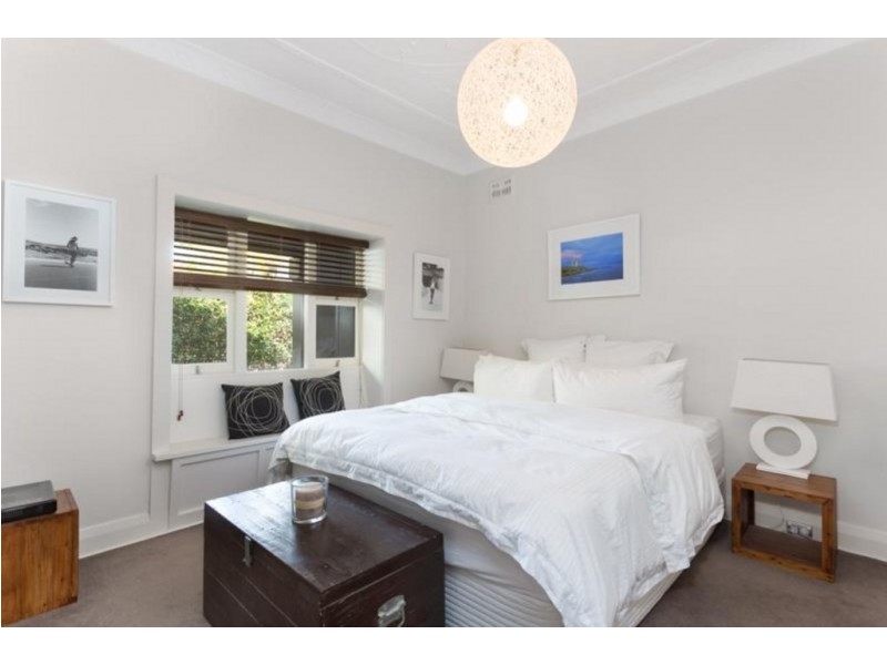 7 LUGAR BRAE AVENUE, Bronte NSW 2024