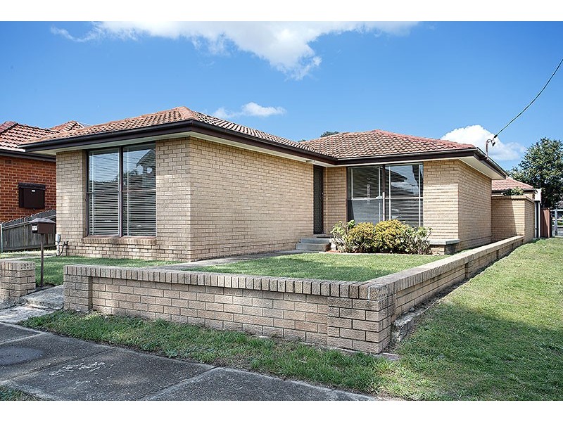 17 Harry Street, Eastlakes NSW 2018