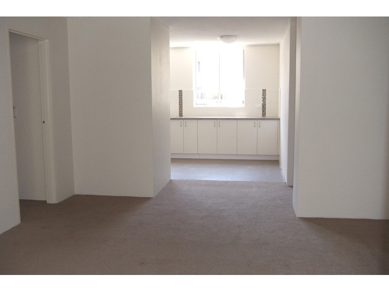 2/15 WALLIS PARADE, North Bondi NSW 2026