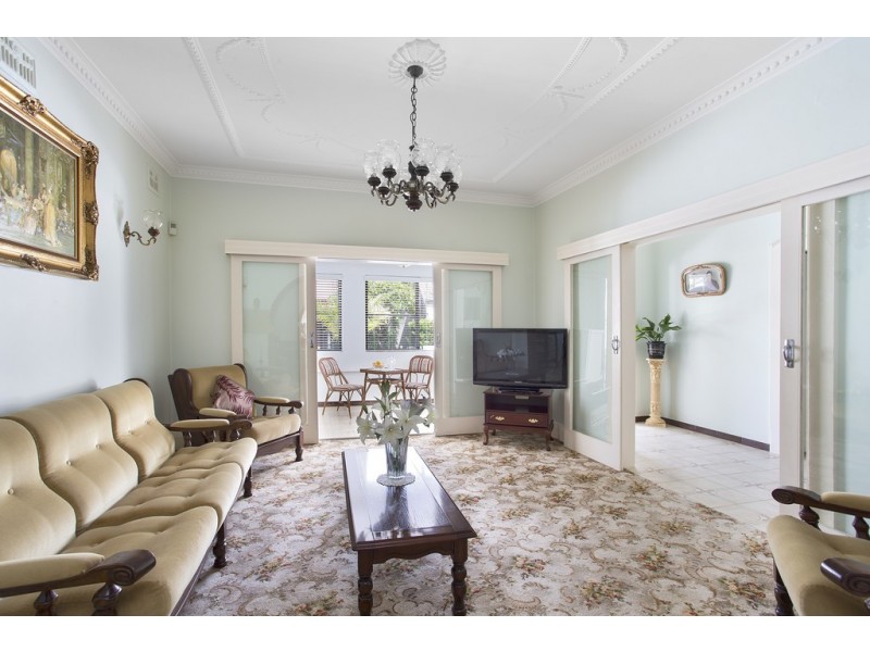 2 Blenheim Street, Queens Park NSW 2022