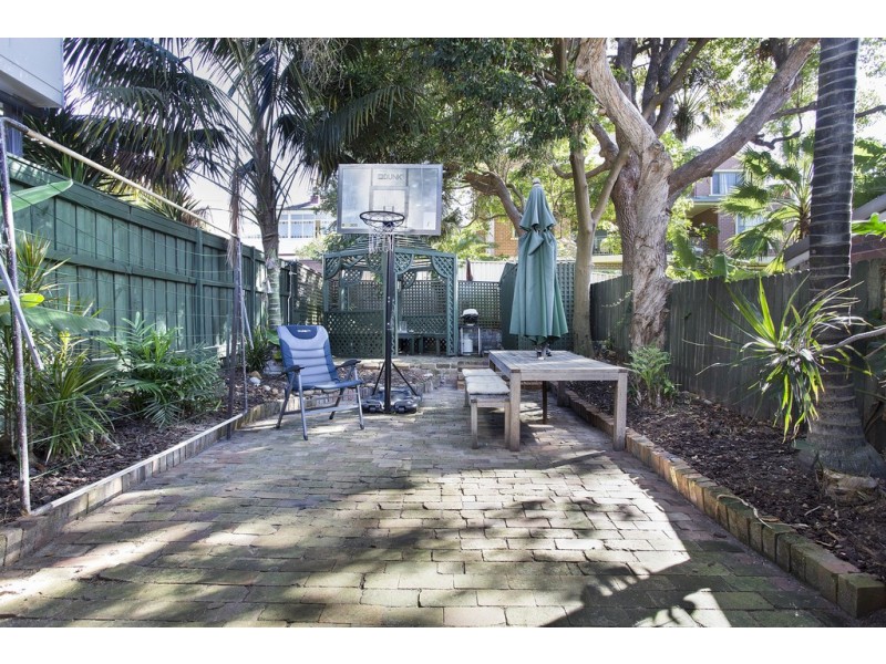 12 Vicar Street, Coogee NSW 2034