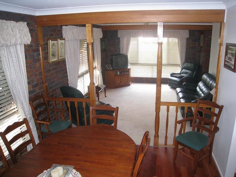 4 Burwood Close, Springwood QLD 4127