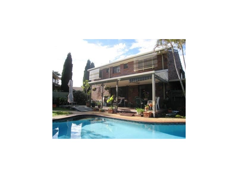 4 Burwood Close, Springwood QLD 4127