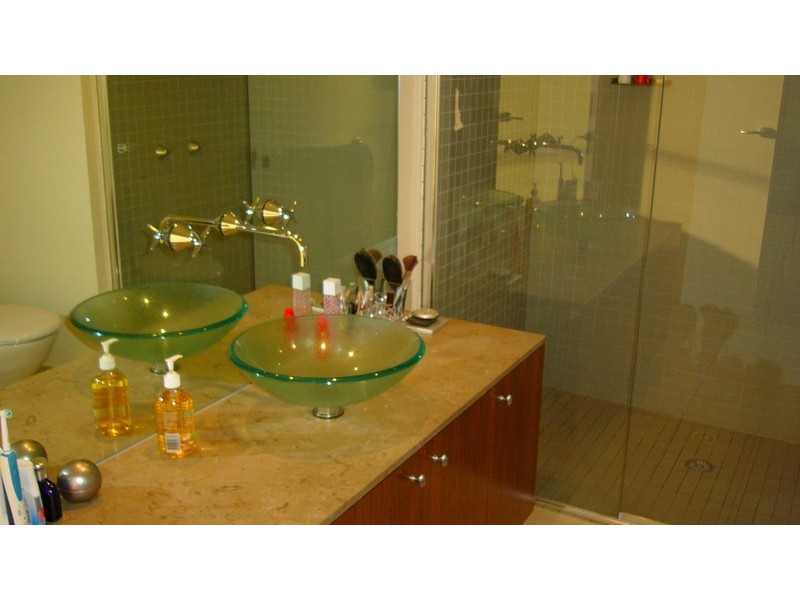 406/187 GRAHAM STREET, Port Melbourne VIC 3207