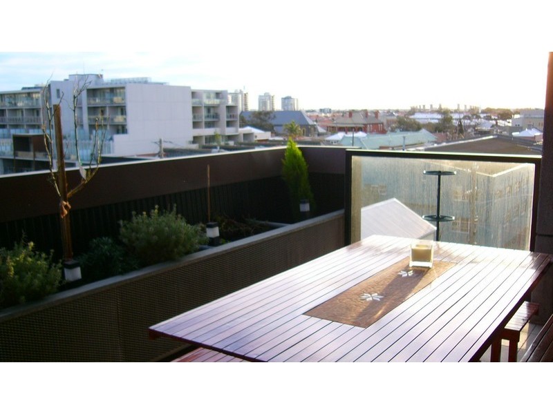 406/187 GRAHAM STREET, Port Melbourne VIC 3207