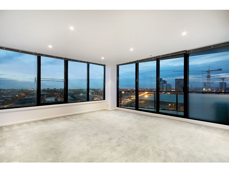 129/99 Whiteman Street, Southbank VIC 3006