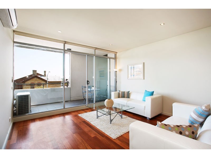 C304/142 Rouse Street, Port Melbourne VIC 3207