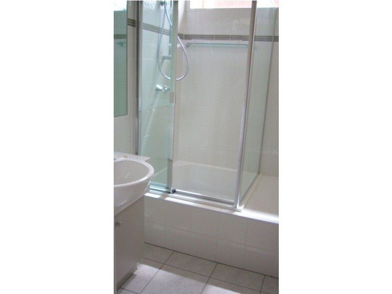 4/33 Albion Road, Box Hill VIC 3128