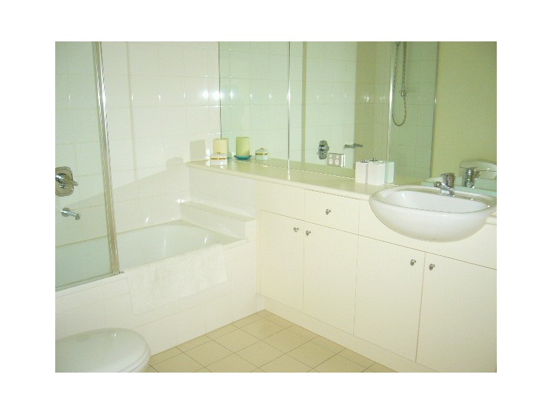 5/2 Graham Street, Port Melbourne VIC 3207