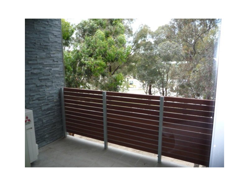 28/14 BELL STREET, Coburg VIC 3058