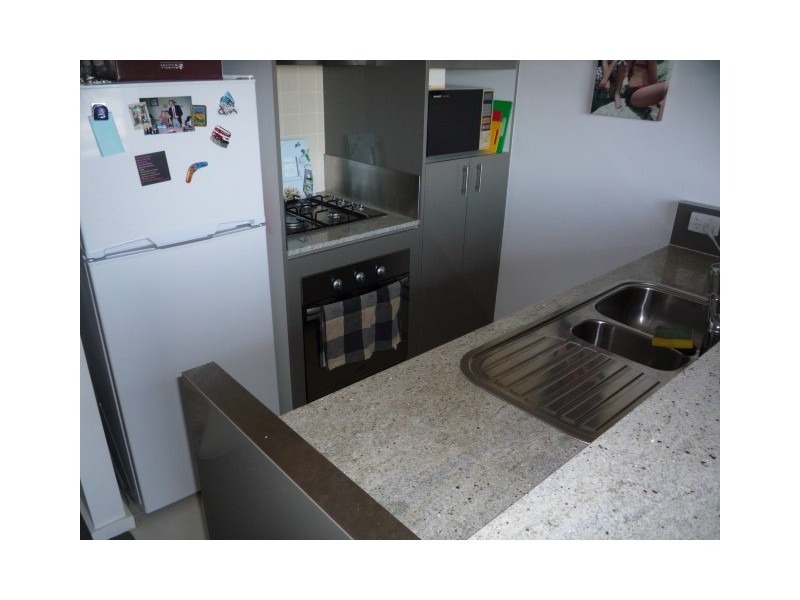 C304/166 Rouse St, Port Melbourne VIC 3207