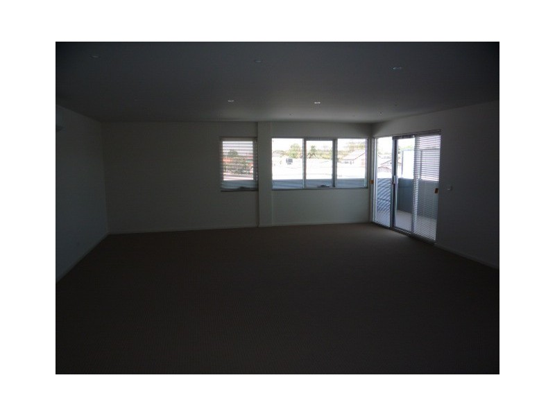 35/14 Bell Street, Coburg VIC 3058